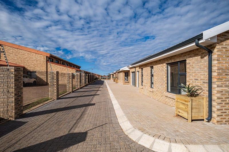 2 Bedroom Property for Sale in C Place Eastern Cape